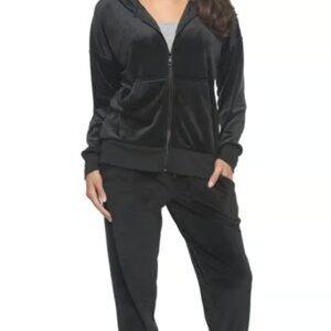 NWT felina velour hoodie & jogger set medium size